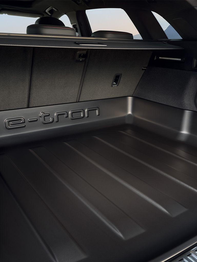Luggage compartment tray Audi Q8 e-tron